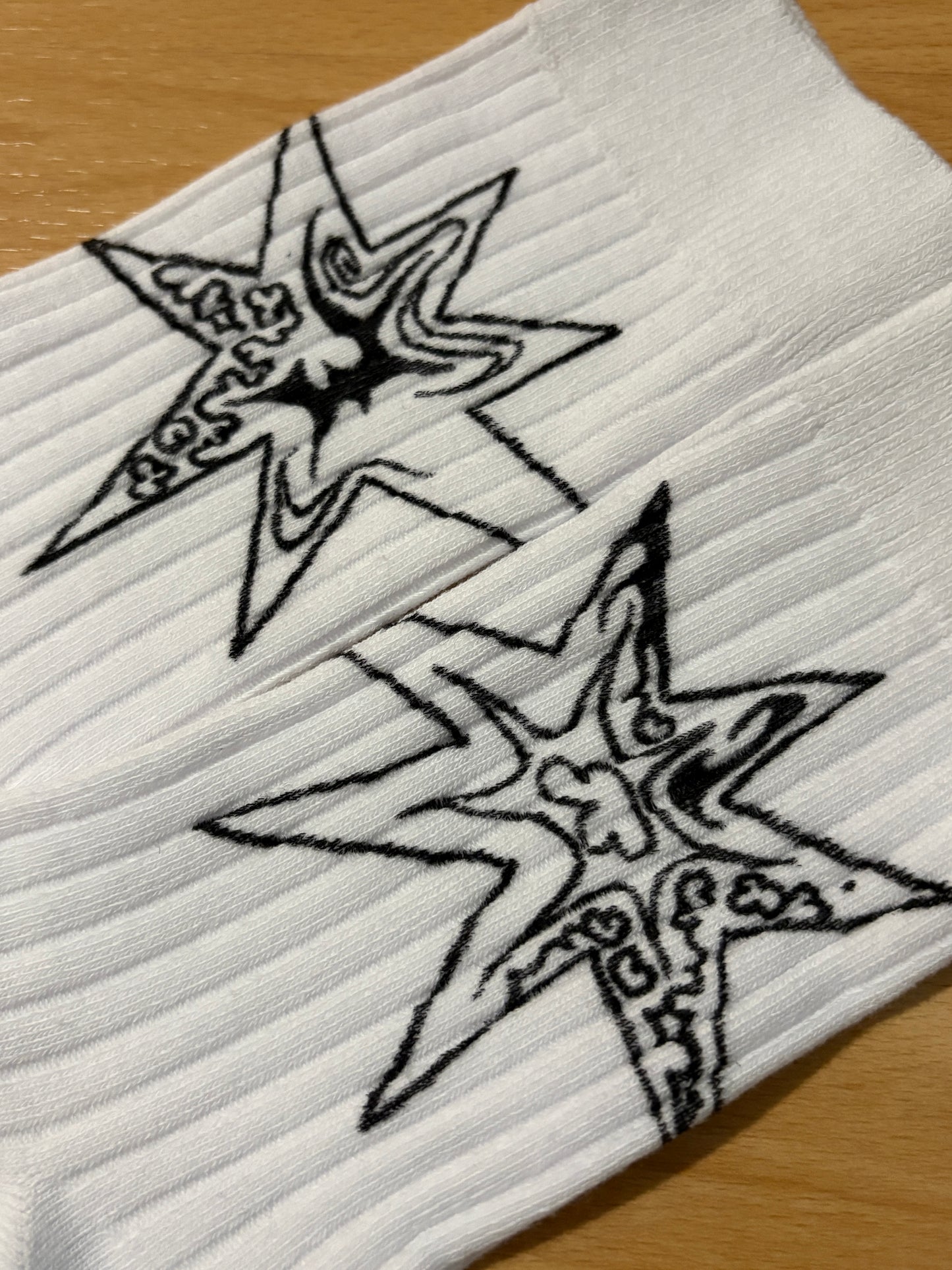 Hand-Drawn Socks 39-42, 2026