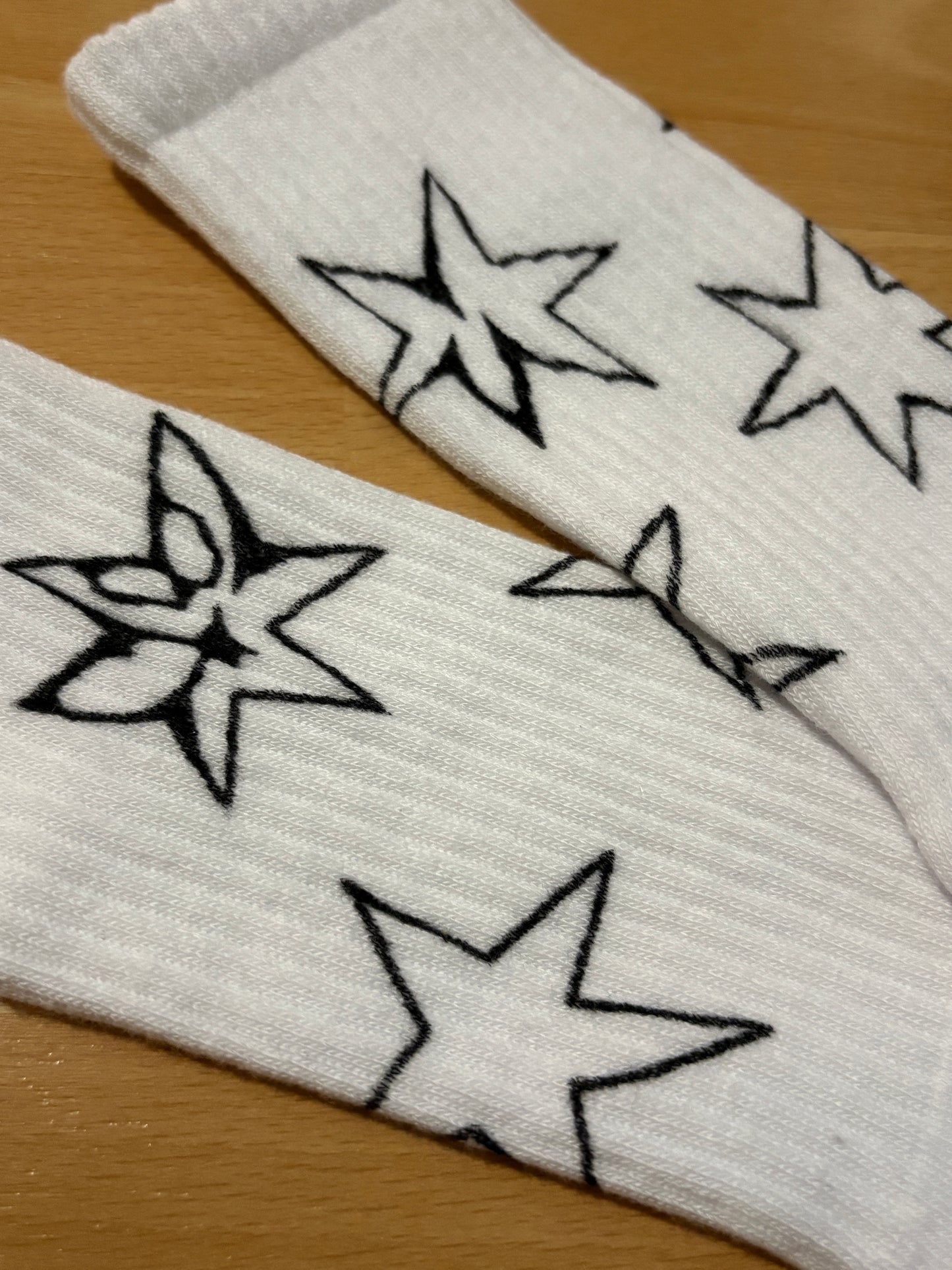 Hand-Drawn Socks 35-38, 2026