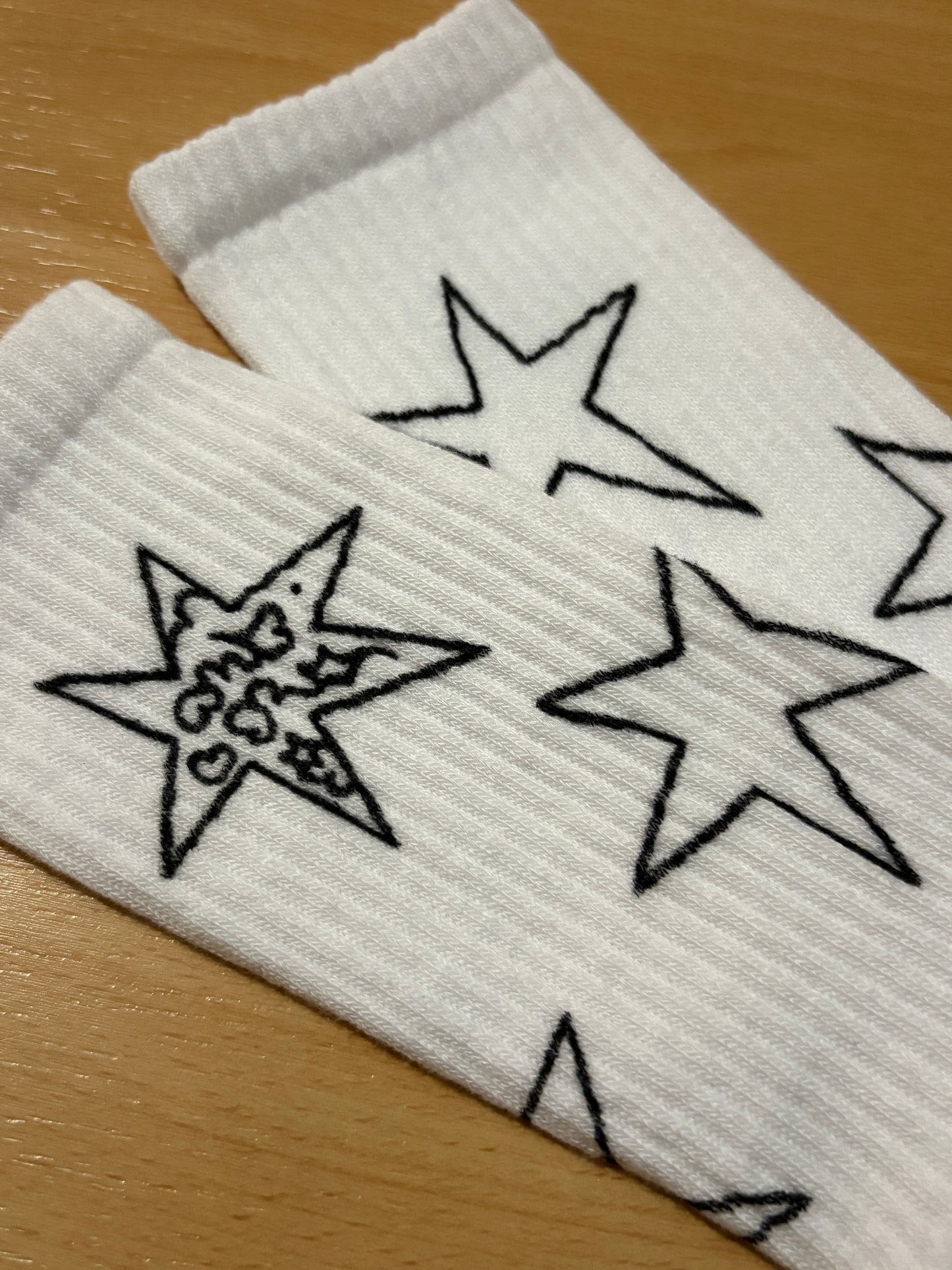 Hand-Drawn Socks 35-38, 2026