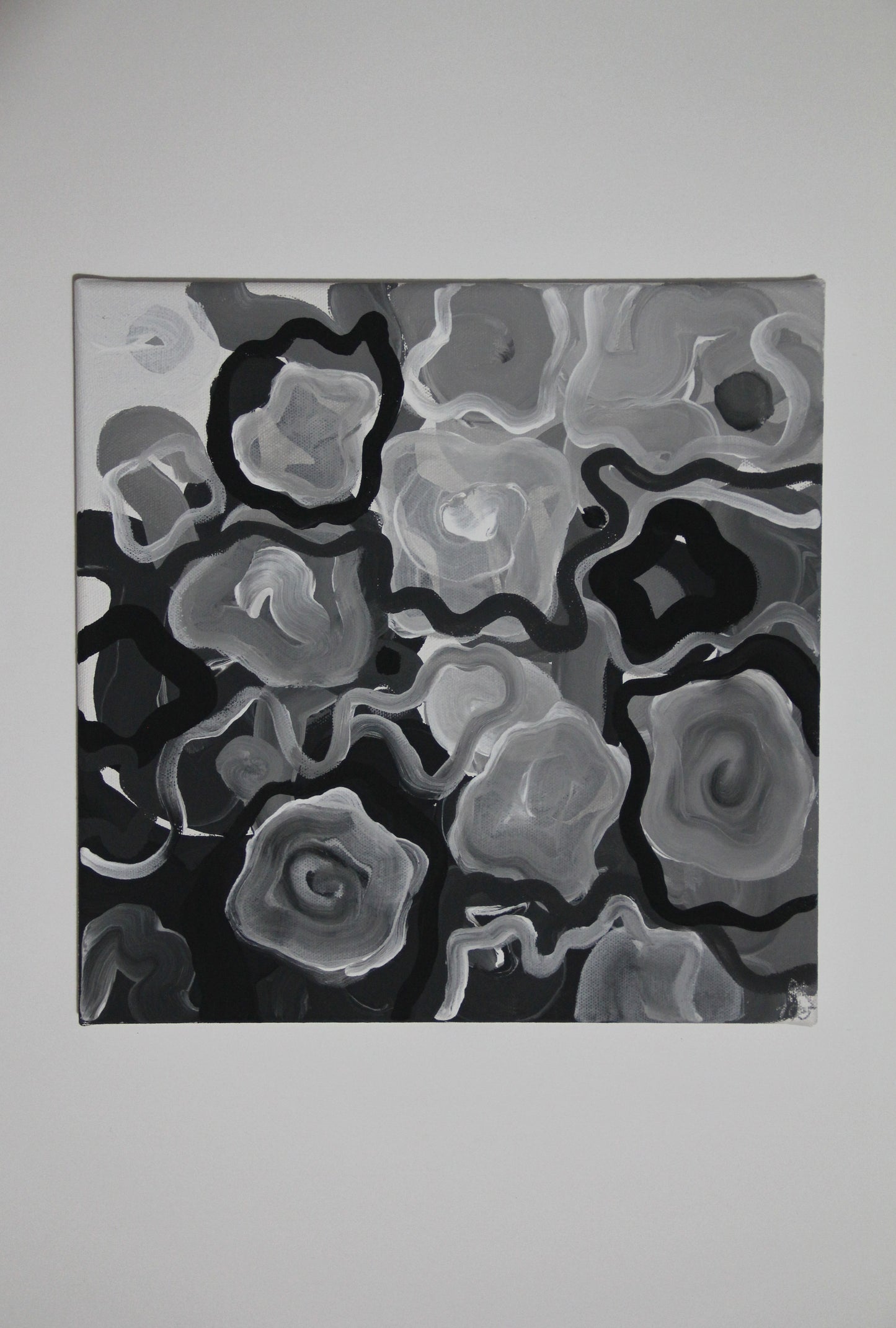 Veľmi rozbúrené morské dno v noci, 2025