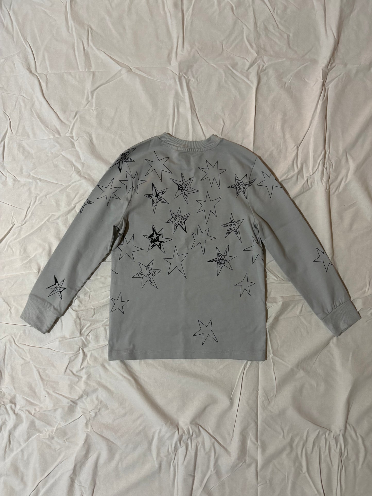 Ručne kreslené tričko, 2025