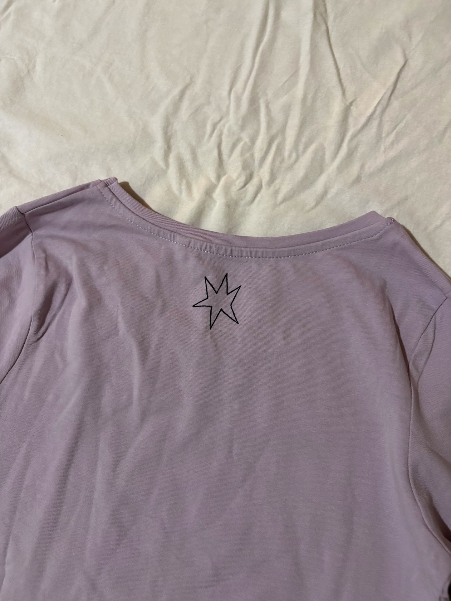 Ručne kreslené tričko, 2025