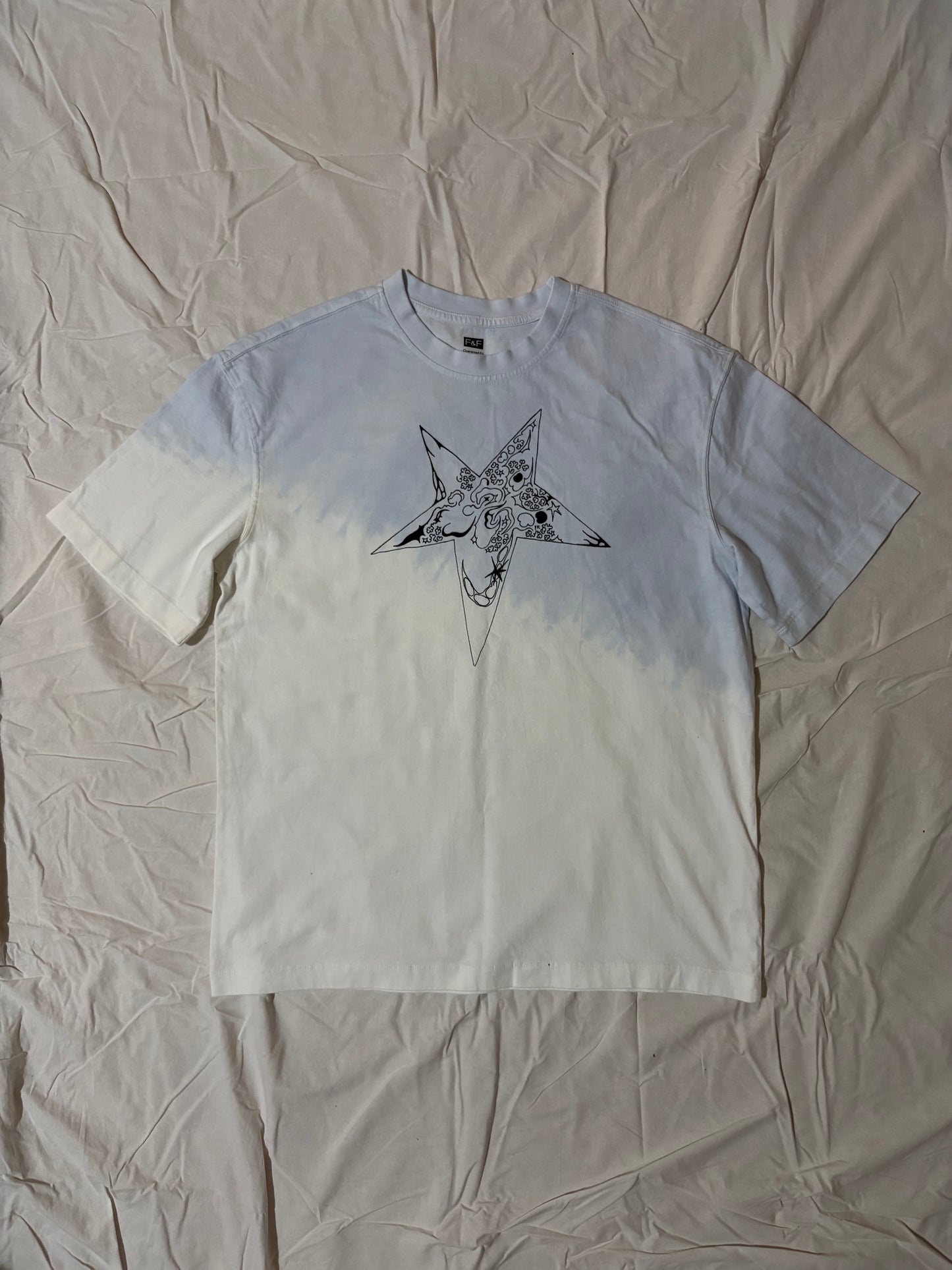 Ručne kreslené tričko, 2025