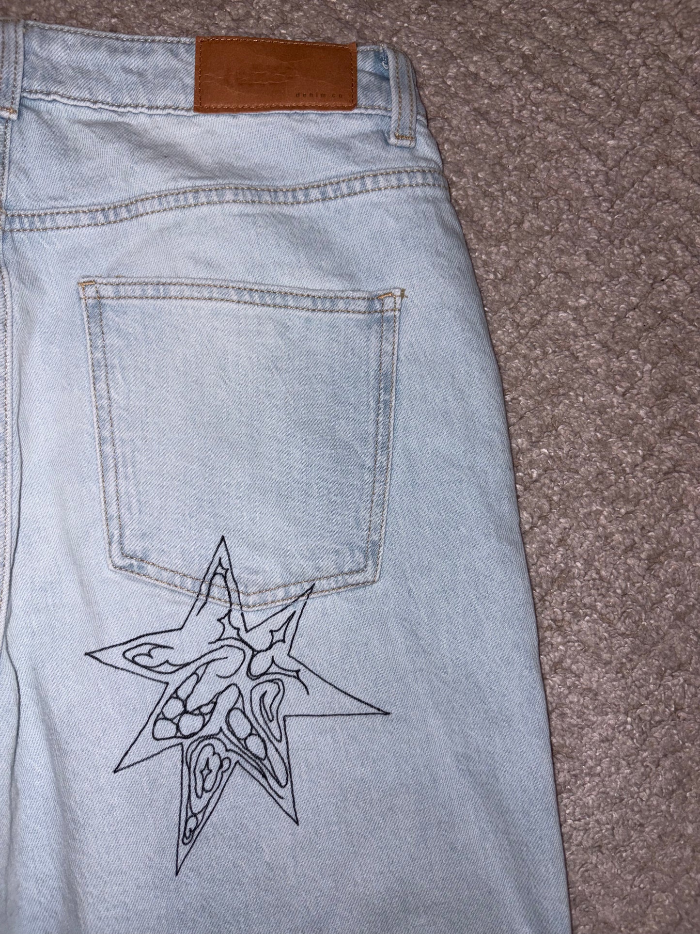Hand-Drawn Jeans, 2026
